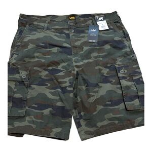Lee® Men's West Cargo Short with Comfort Stretch NWT Moss Camo Relaxed Fit S42